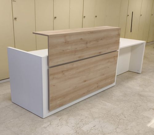 Mostrador Avant con puesto de atencion personalizada